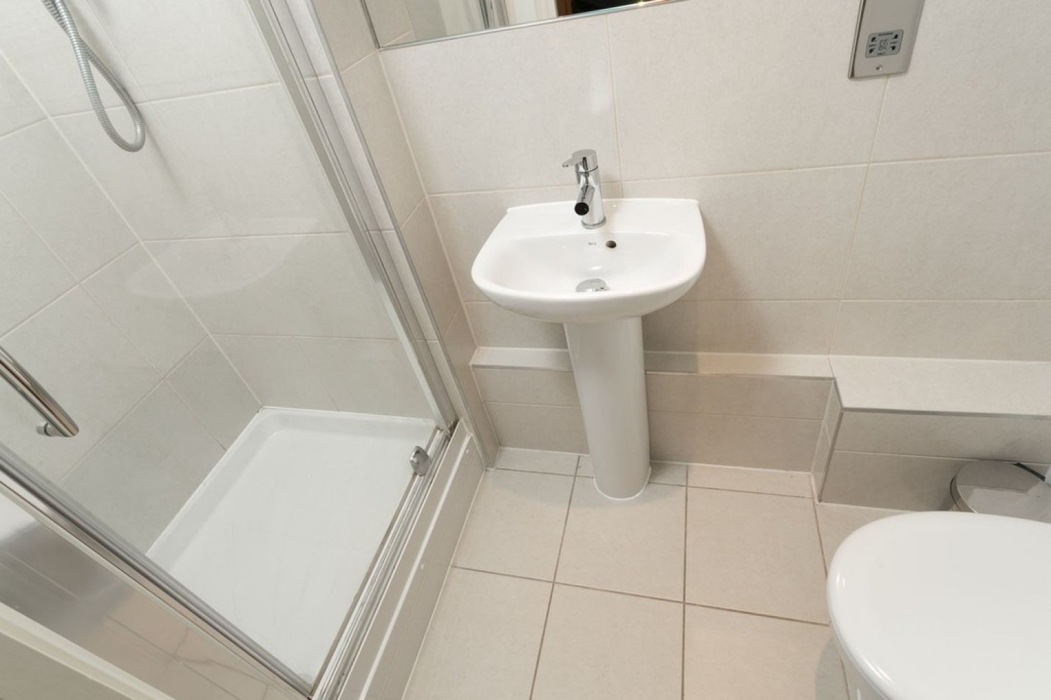 2 bedroom Flat for Letting BOW TO LET