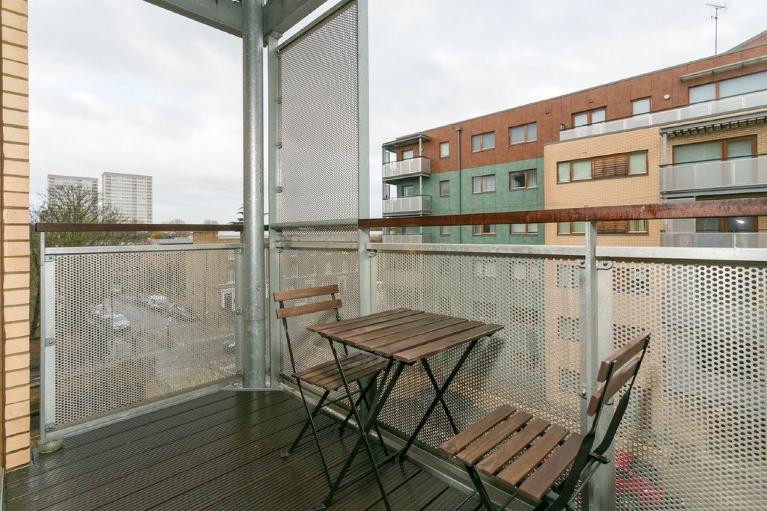 2 bedroom Flat for Letting BOW TO LET