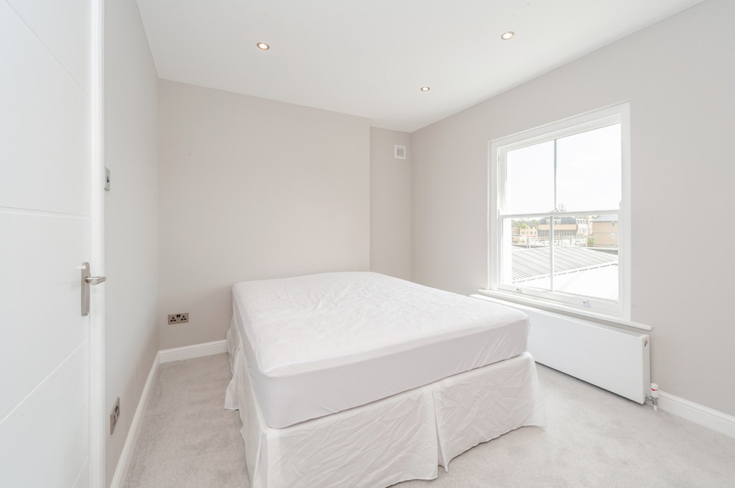 2 bedroom Flat for Letting Queens Park