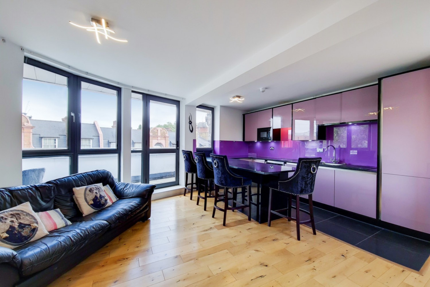 3 bedroom Flat for Letting Crowndale Road, London