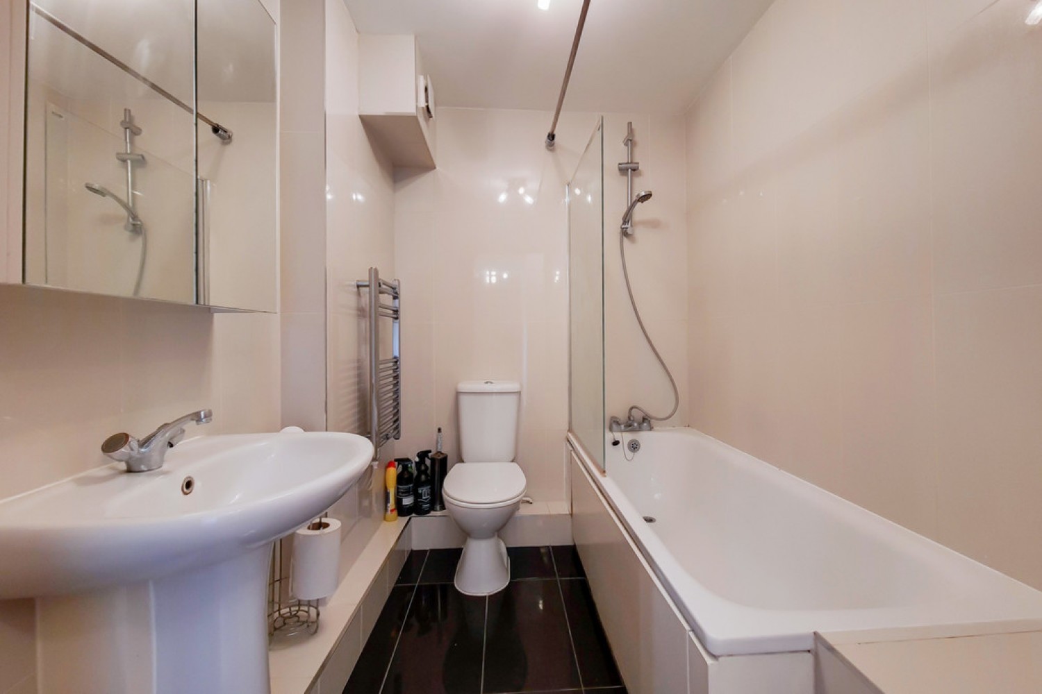 3 bedroom Flat for Letting Crowndale Road, London