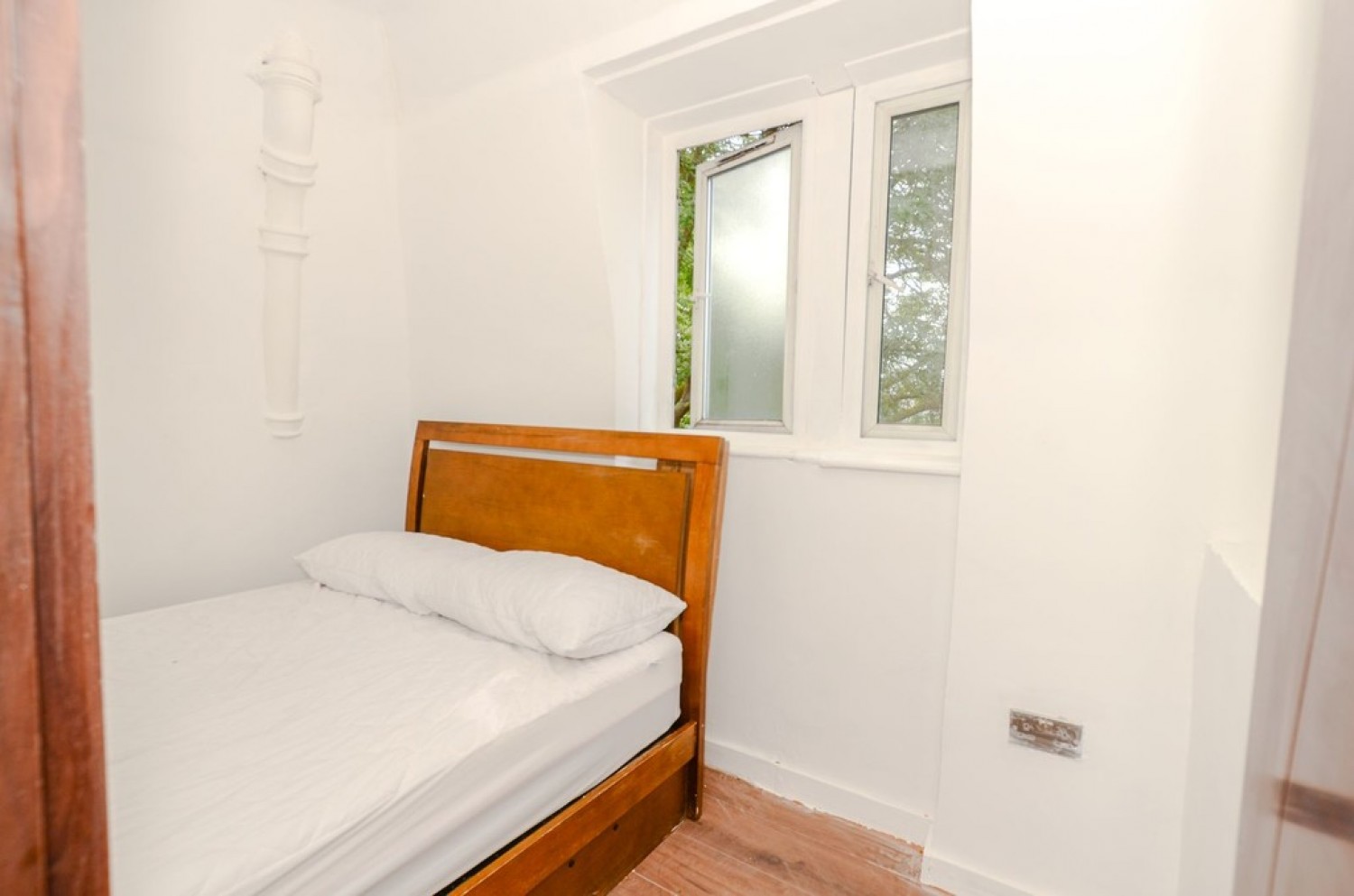 2 bedroom Flat for Letting Johnson House, Cranleigh Street
