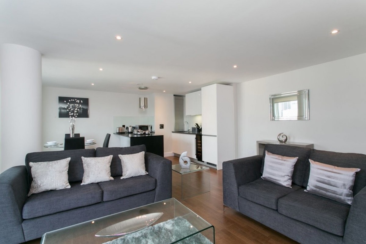 Whitechapel, Aldgate East