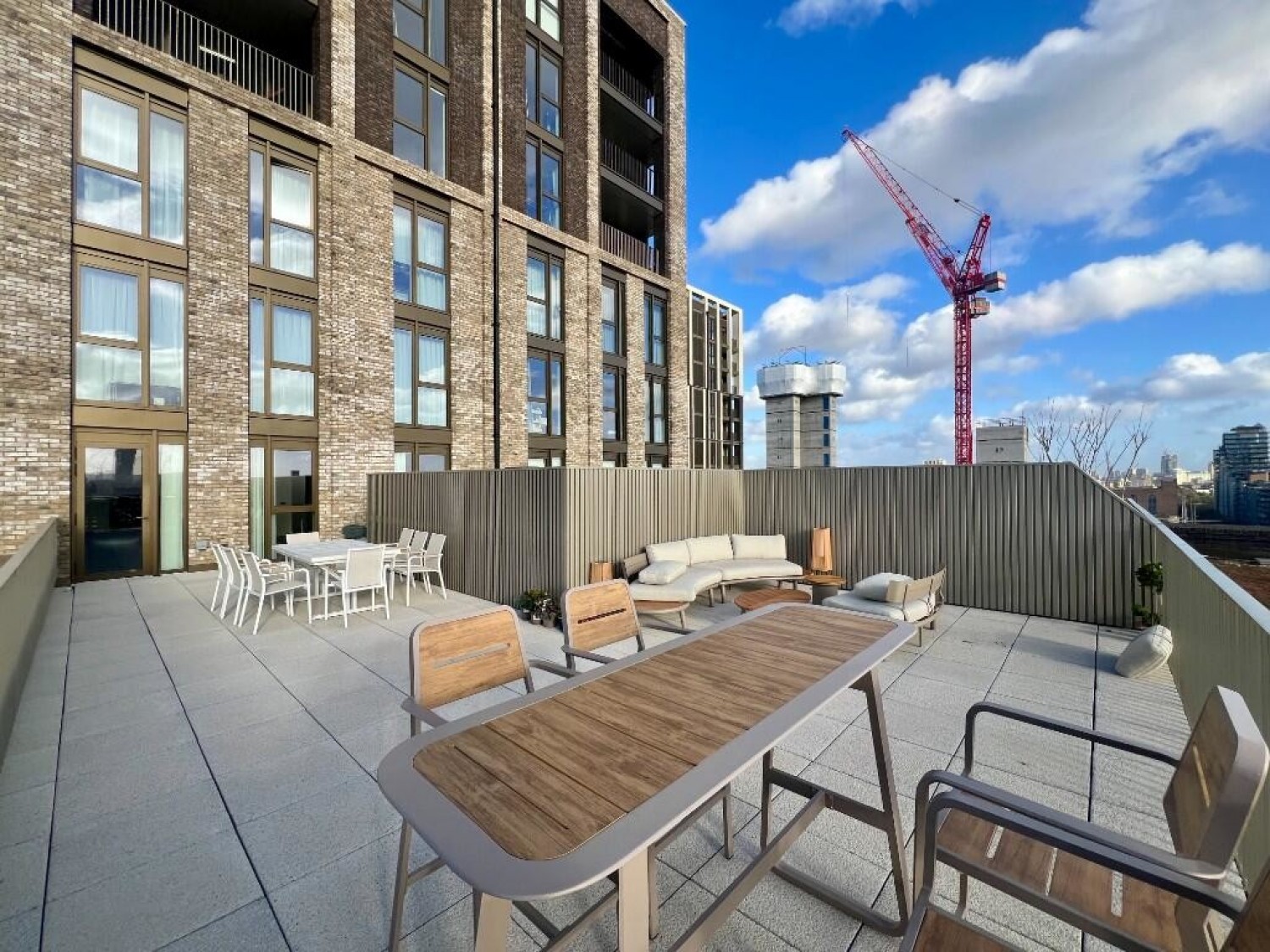 3 bedroom Flat in Merino Gardens, London Dock
