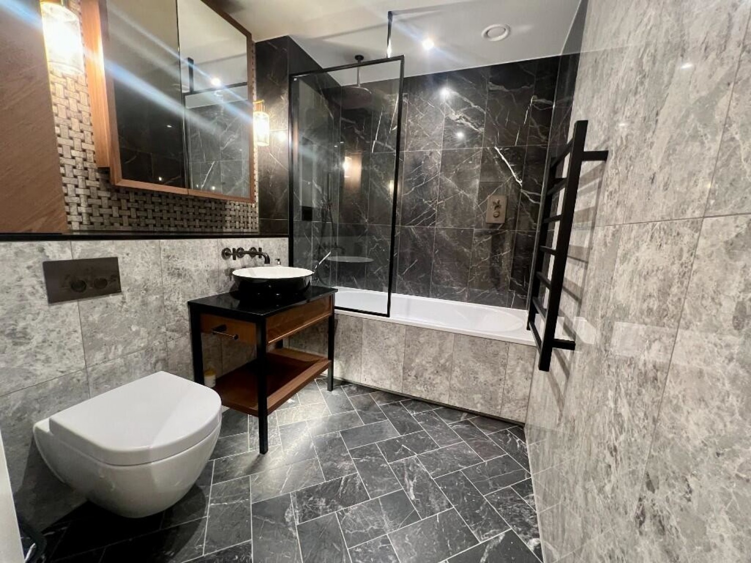 3 bedroom Flat in Merino Gardens, London Dock