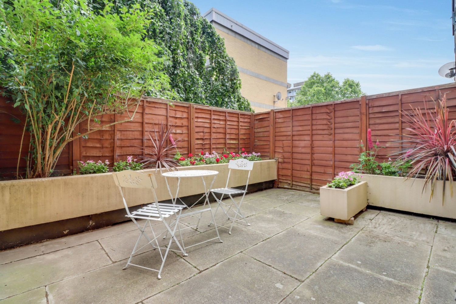 3 bedroom Flat for Sale Bayham Street, Camden