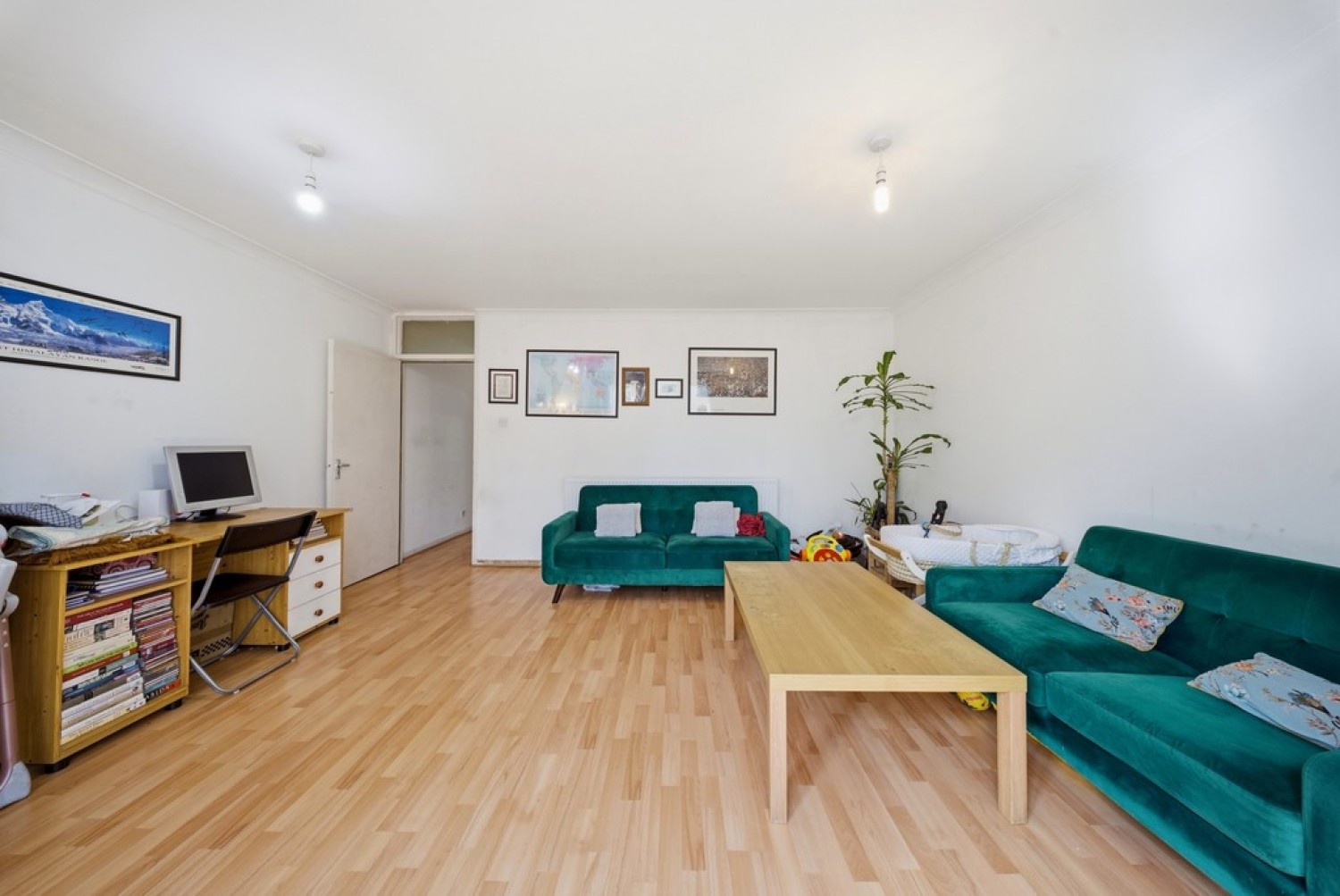 3 bedroom Flat for Sale Plender Street, Camden