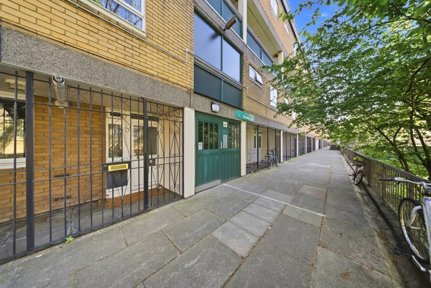 3 bedroom Flat for Sale Plender Street, Camden