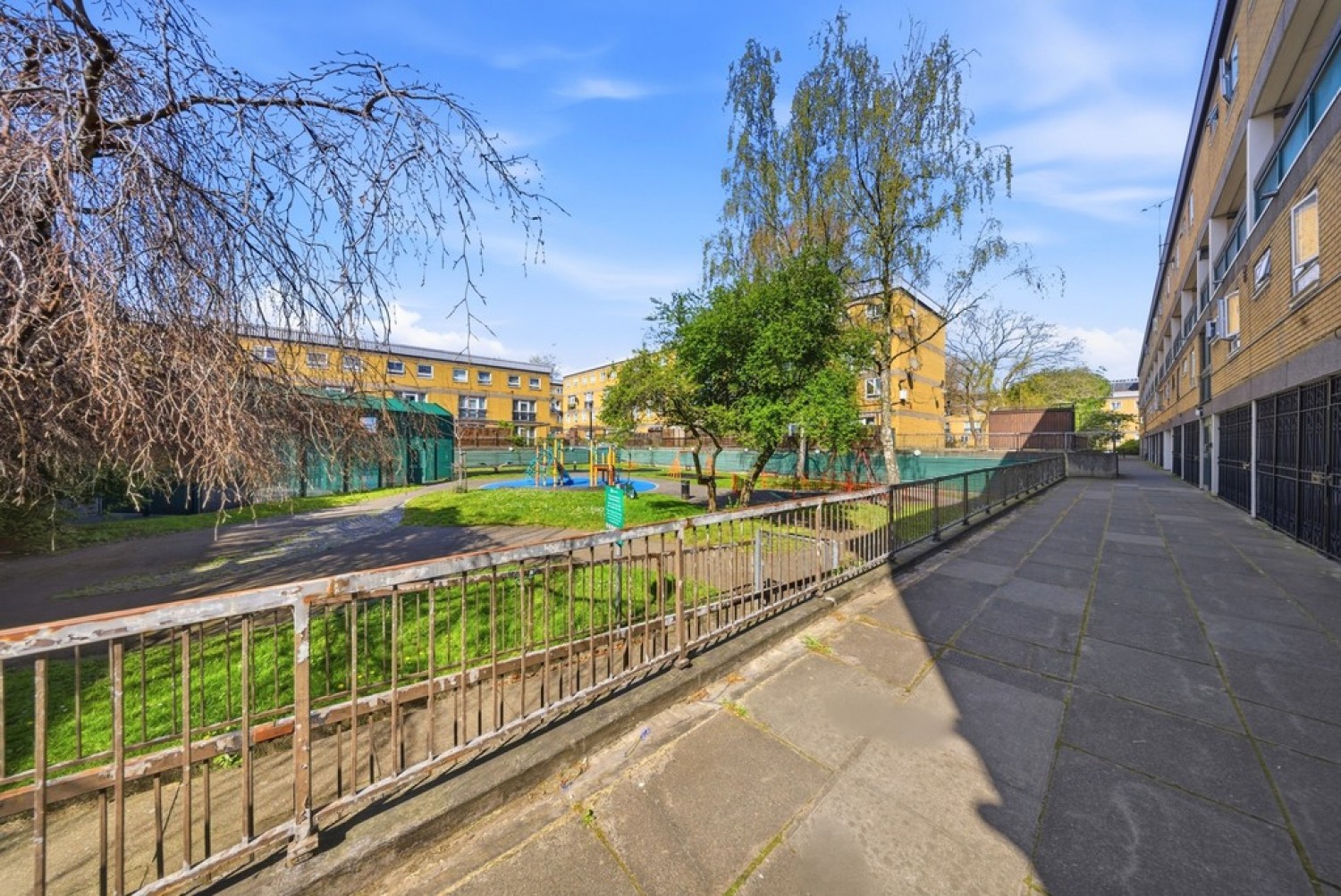 3 bedroom Flat for Sale Plender Street, Camden