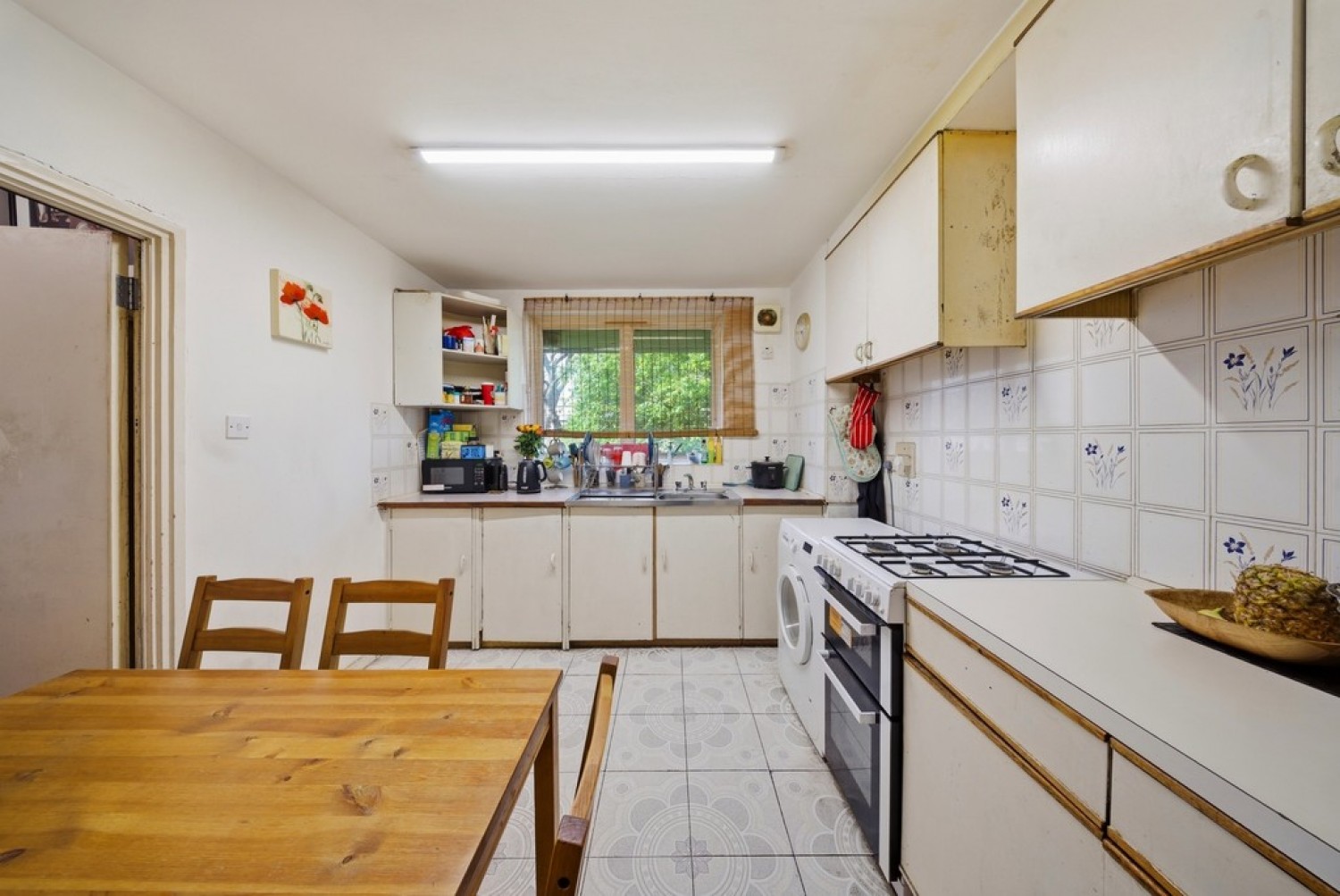 3 bedroom Flat for Sale Plender Street, Camden