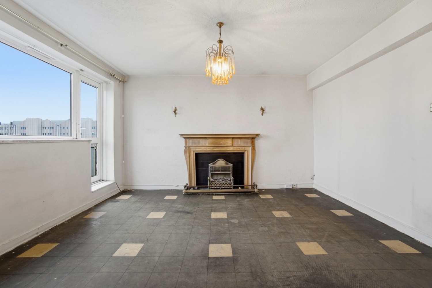 3 bedroom Flat for Sale The Tarns, Varndell street