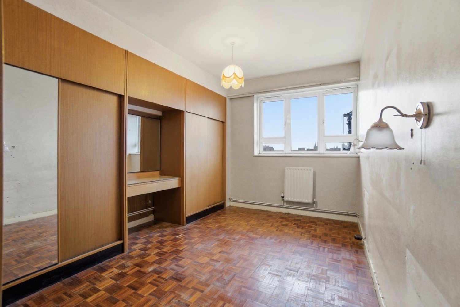 3 bedroom Flat for Sale The Tarns, Varndell street