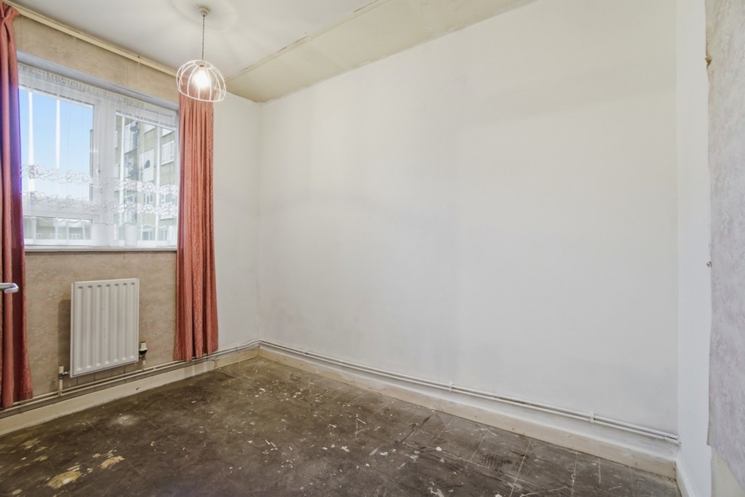 3 bedroom Flat for Sale The Tarns, Varndell street