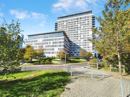 Skyline Plaza