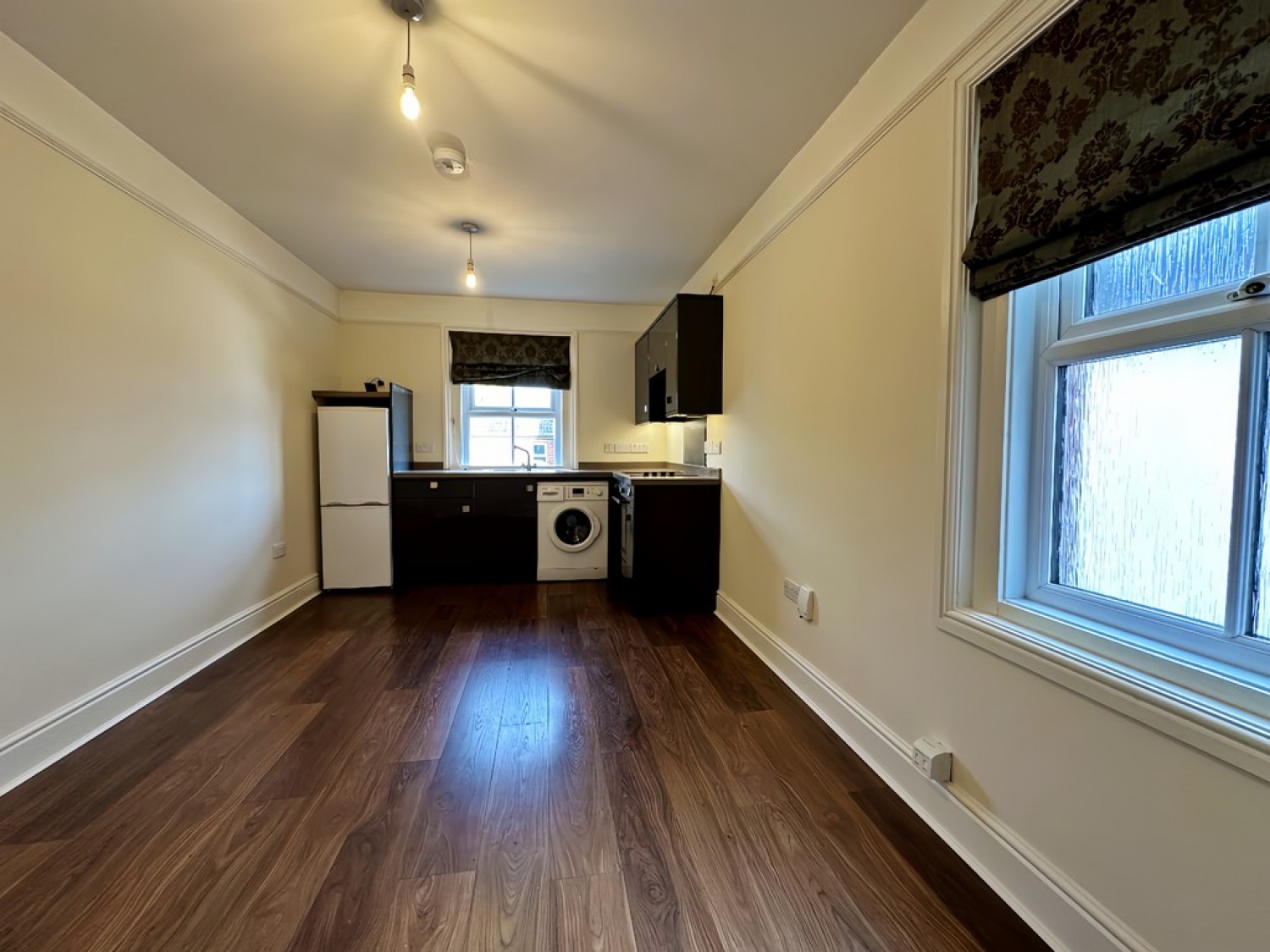 1 bedroom Flat for Letting Town Centre