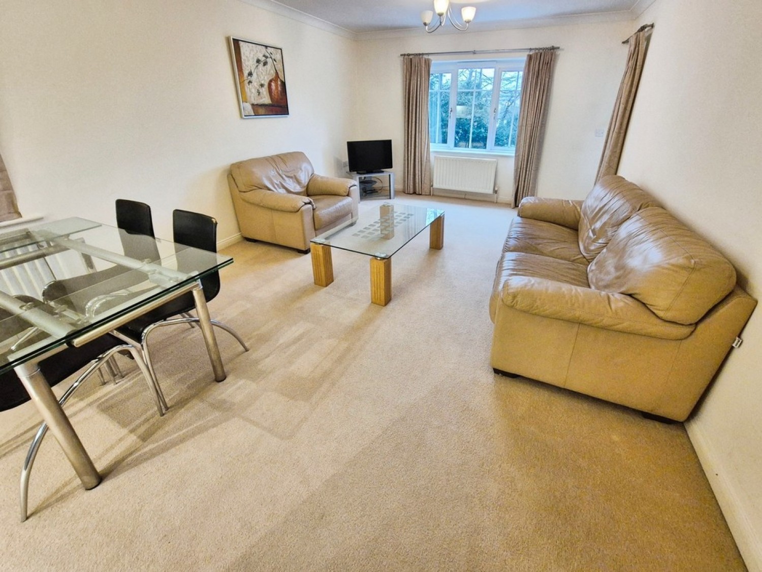 2 bedroom Flat in Town Centre