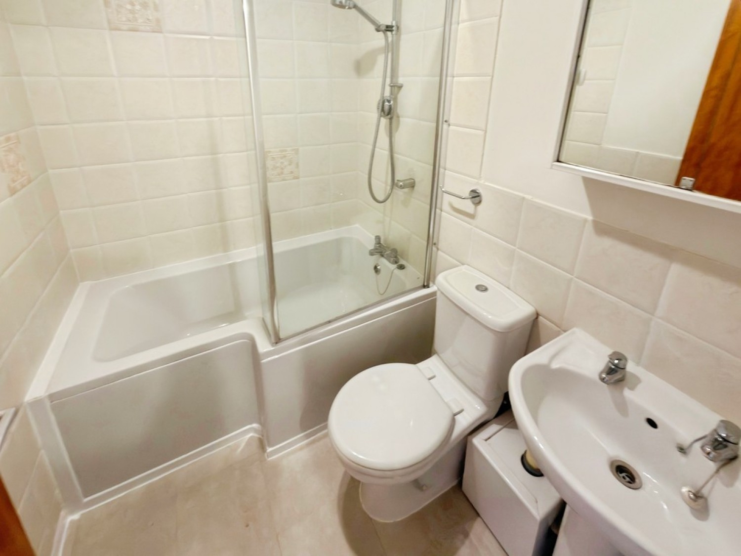 3 bedroom House for Letting South Ham