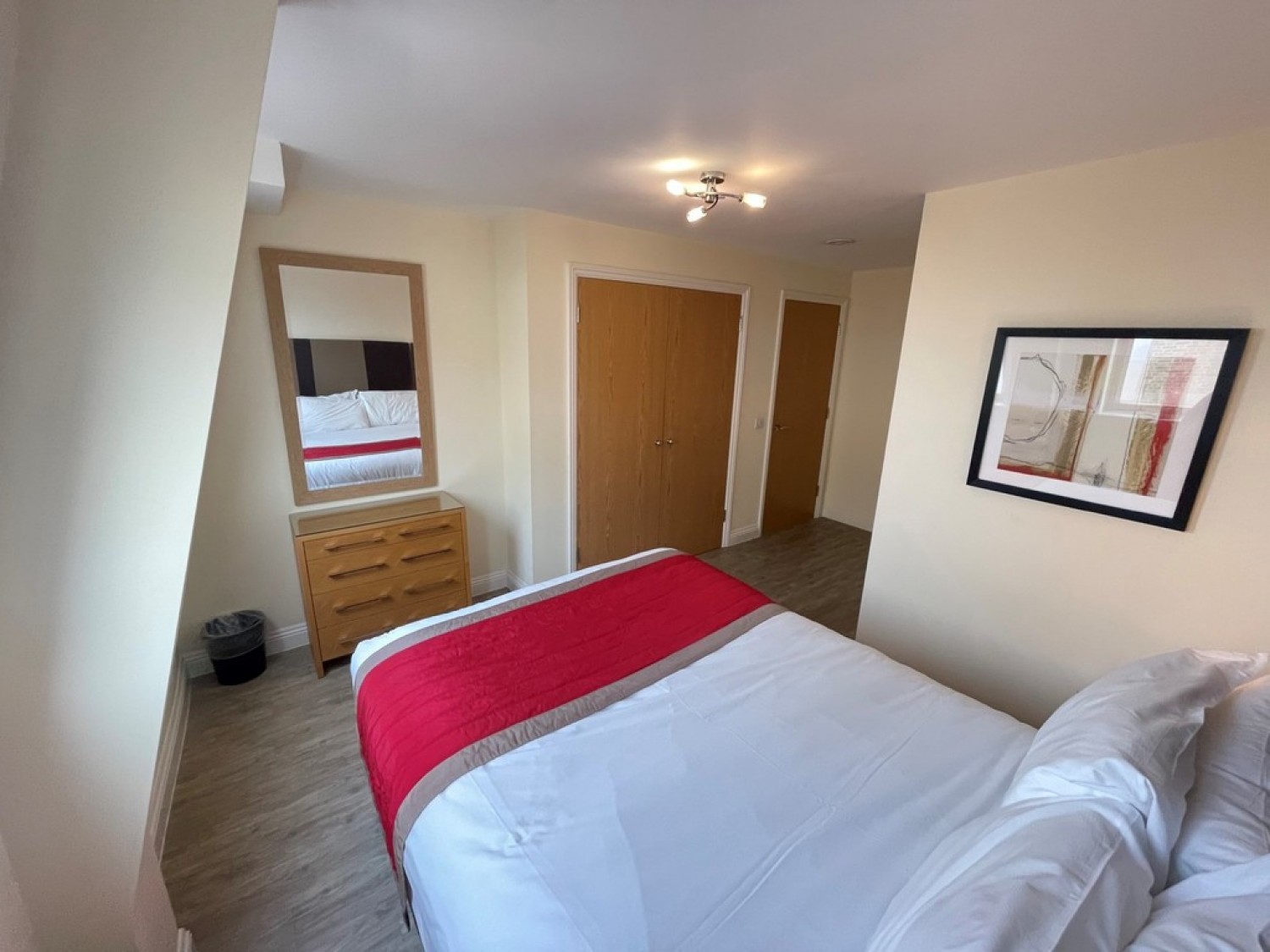 1 bedroom Flat for Letting Central Point