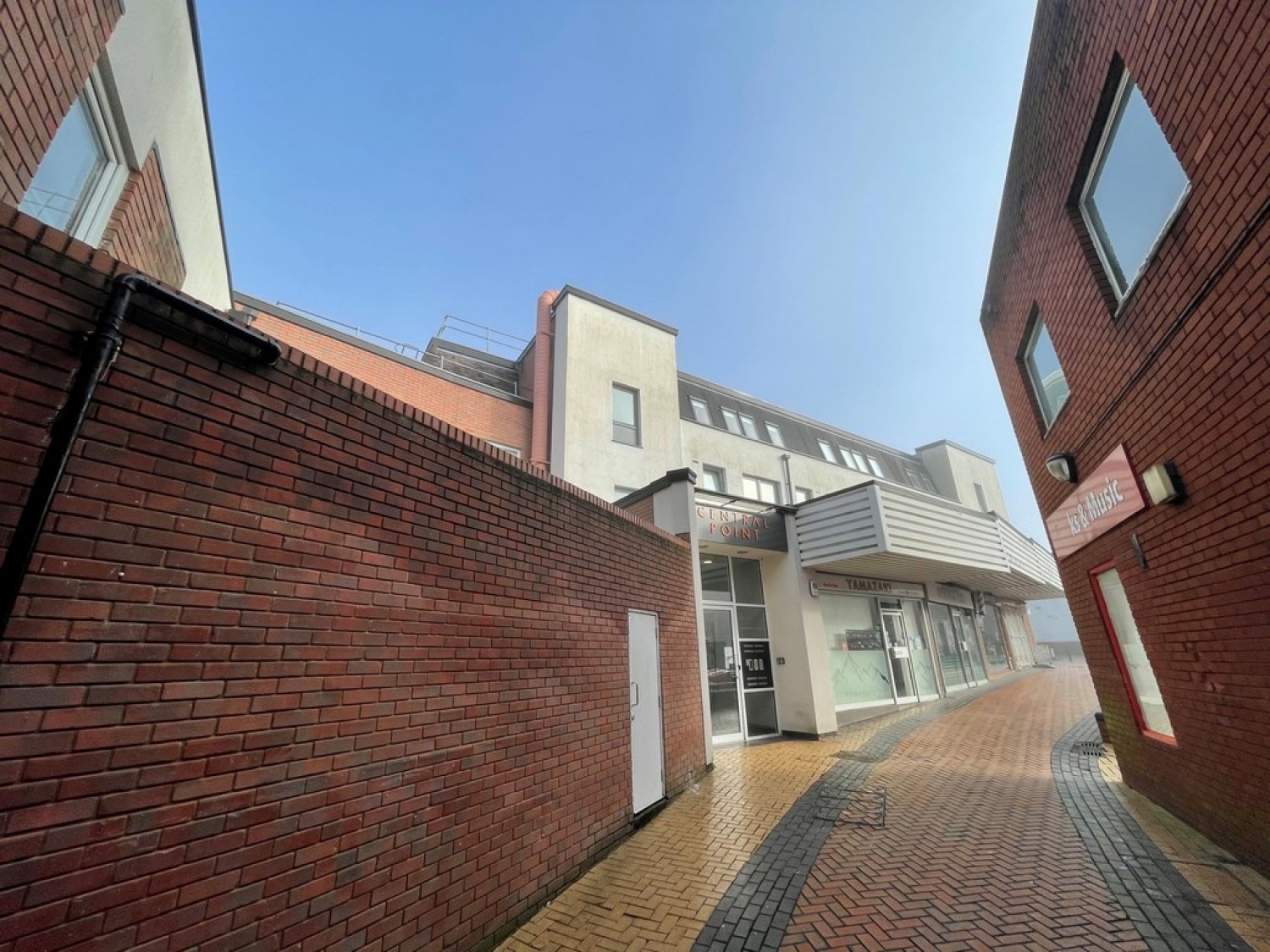 1 bedroom Flat for Letting Central Point