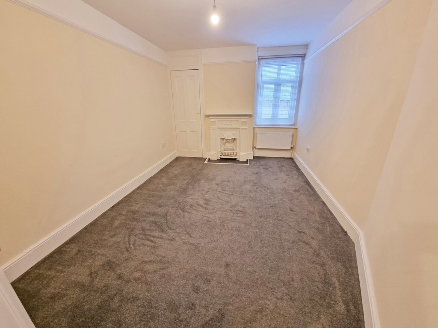 1 bedroom Flat for Letting Town Centre