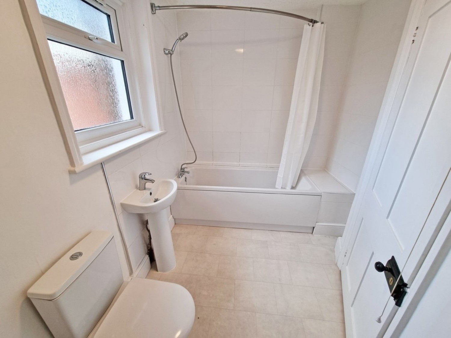 1 bedroom Flat for Letting Town Centre