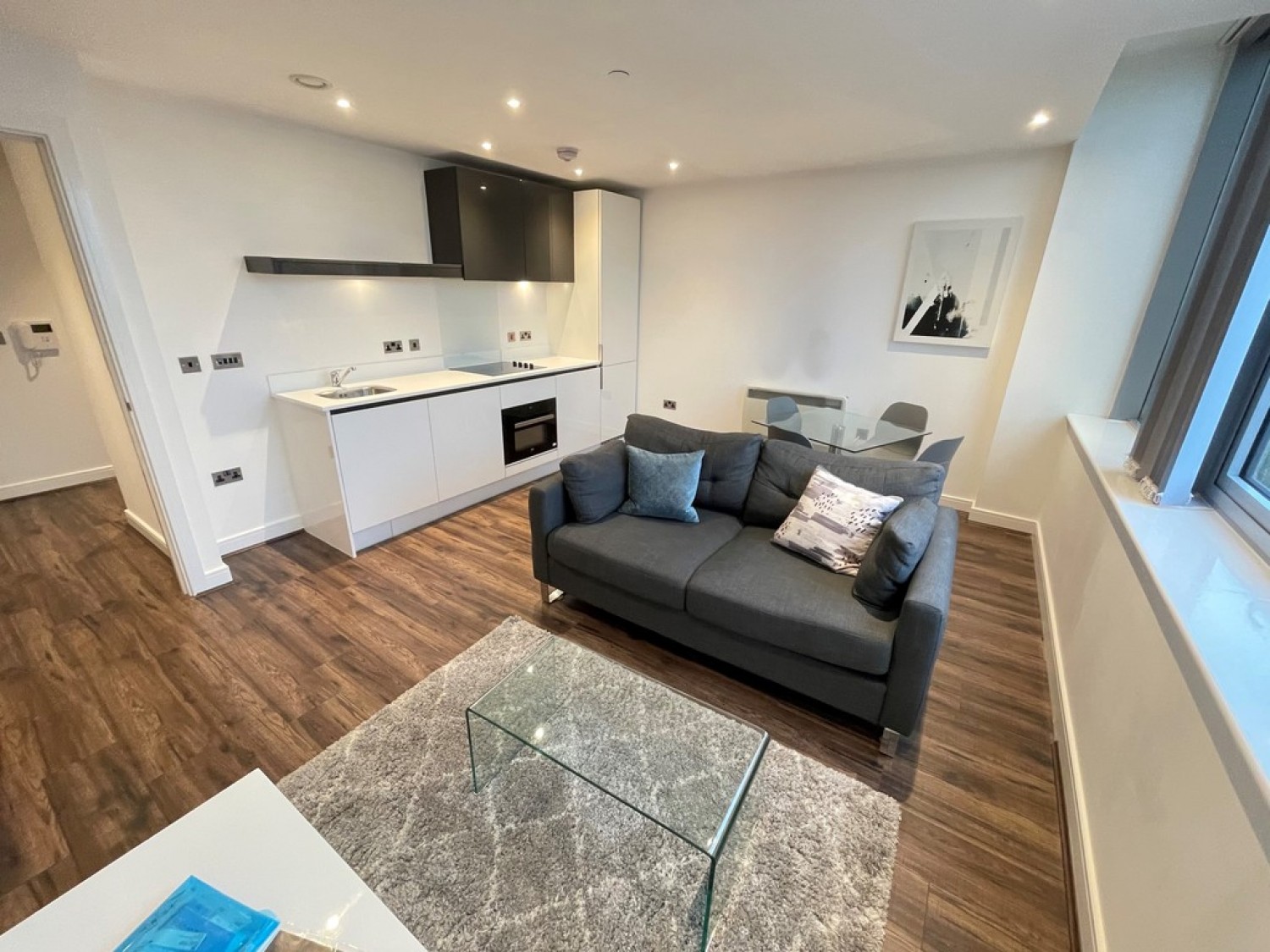 1 bedroom Flat for Letting Churchill Place