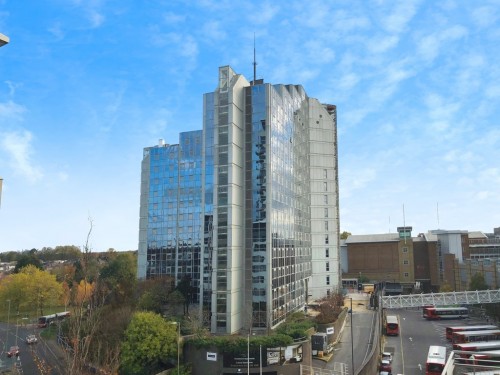 Churchill Place - 10th Floor