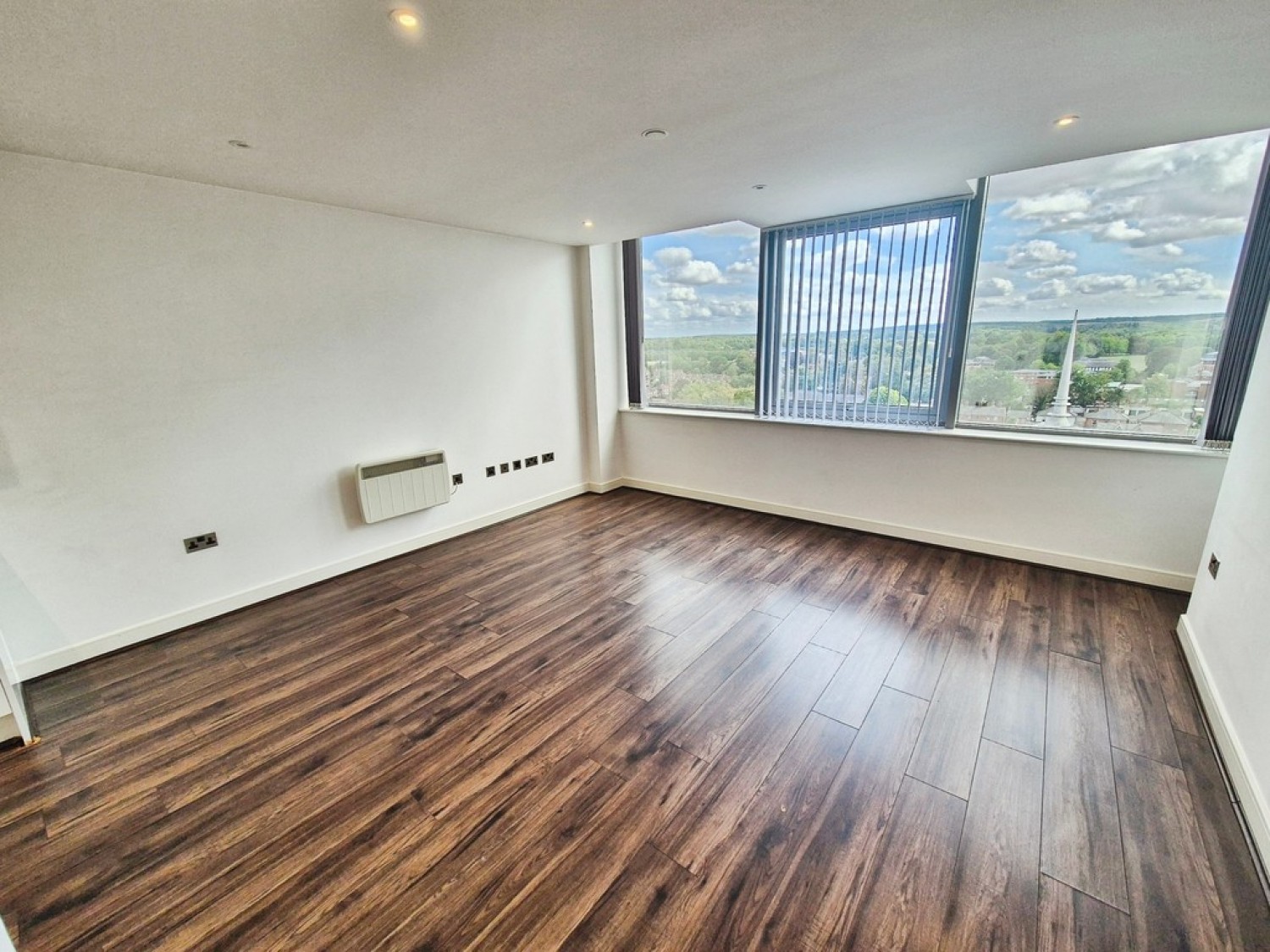 Churchill Place - 10th Floor