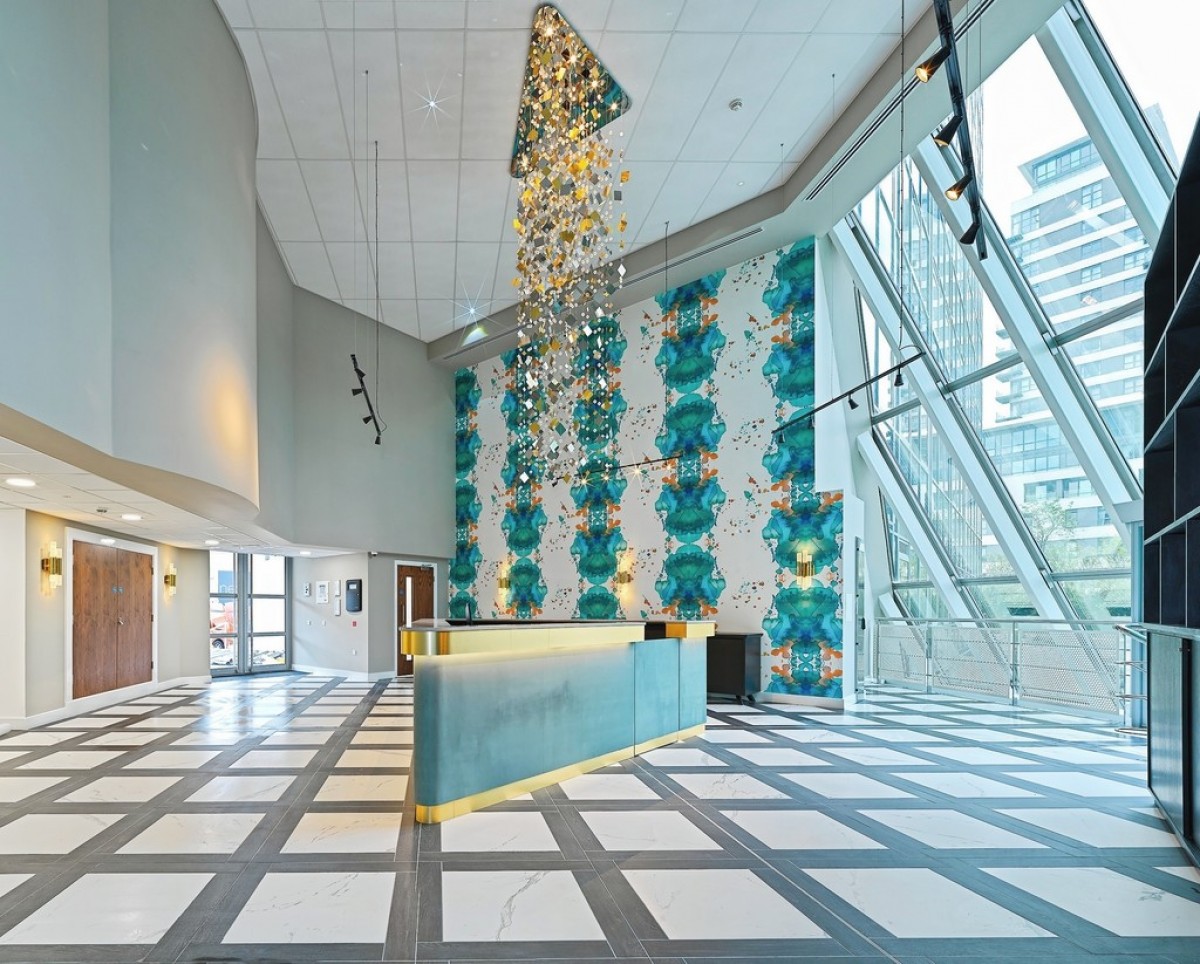 Churchill Place - 10th Floor
