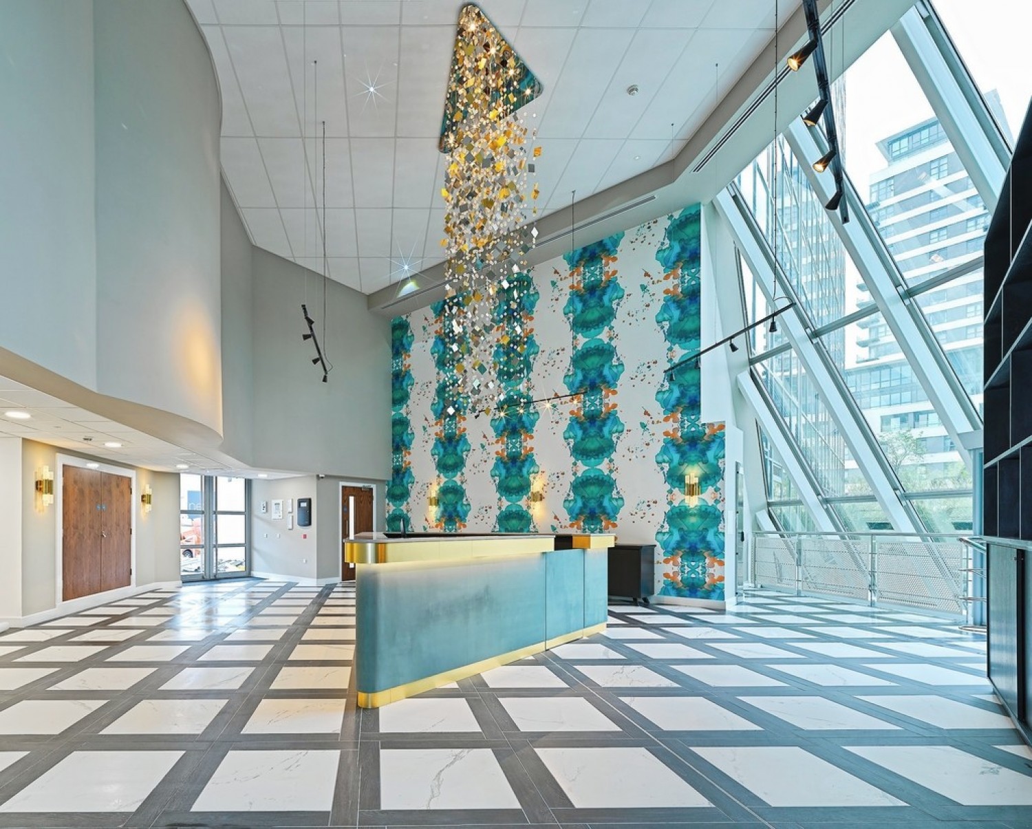 Churchill Place - 10th Floor