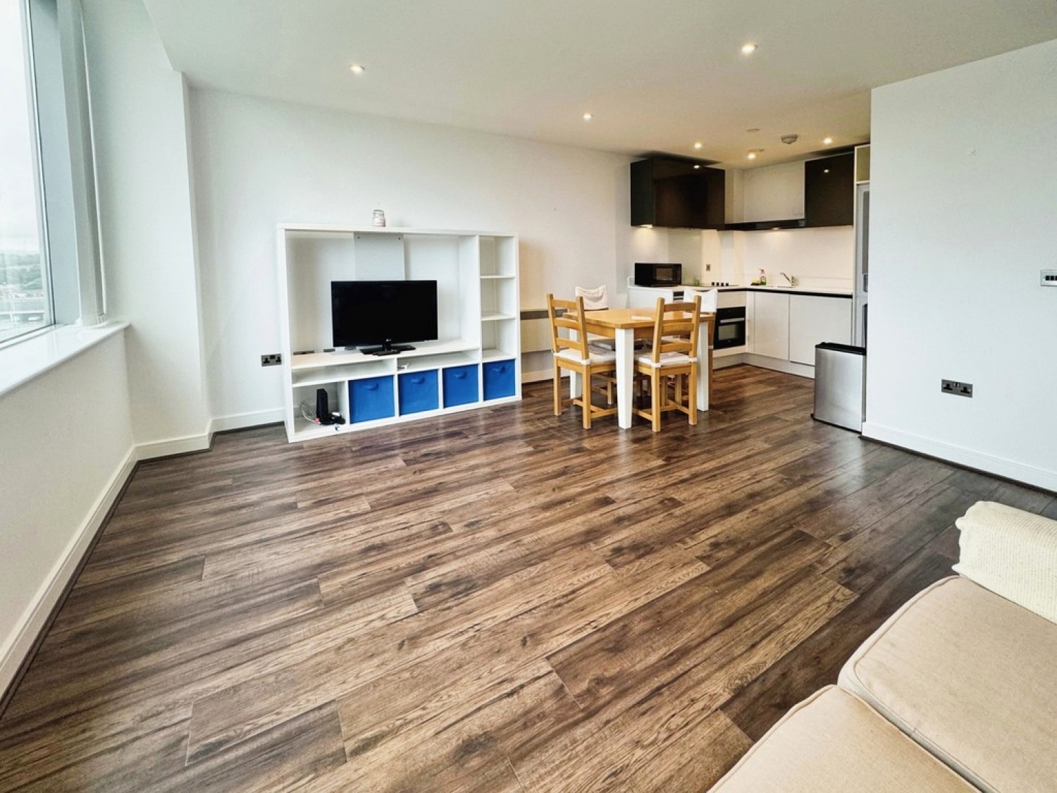 1 bedroom Flat in Churchill Place