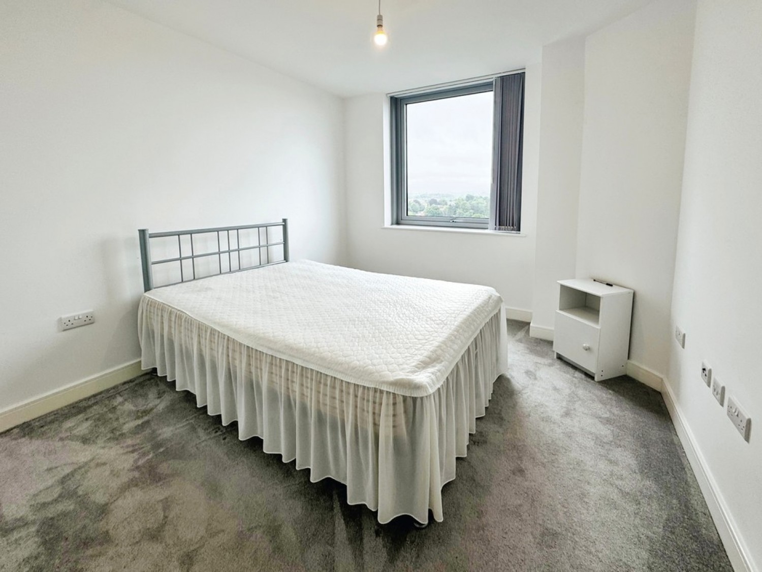 1 bedroom Flat in Churchill Place