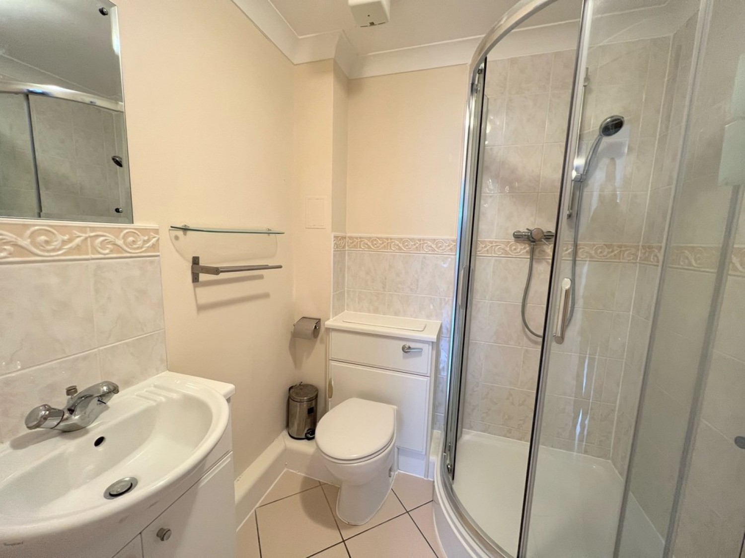 2 bedroom Flat for Letting Crown Heights