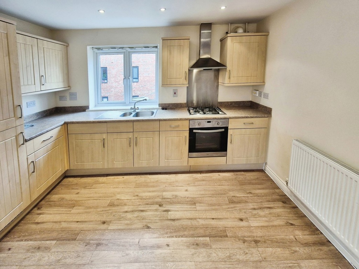 2 bedroom Flat for Letting Sinclair Drive, Basingstoke