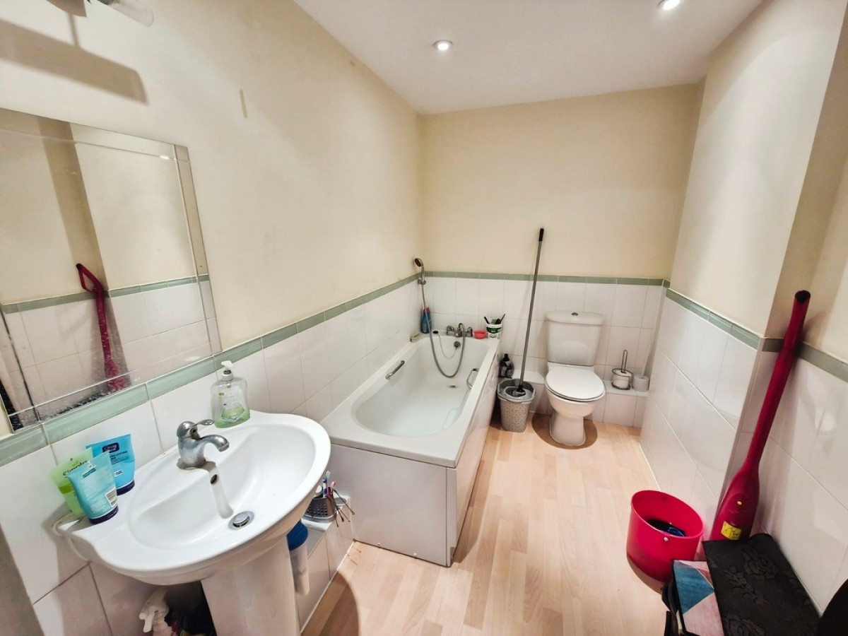 Winterthur Way, Basingstoke