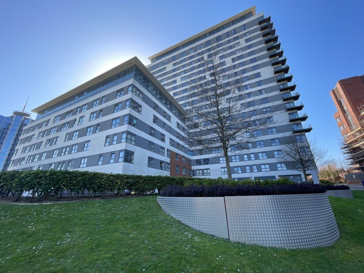 Skyline Plaza