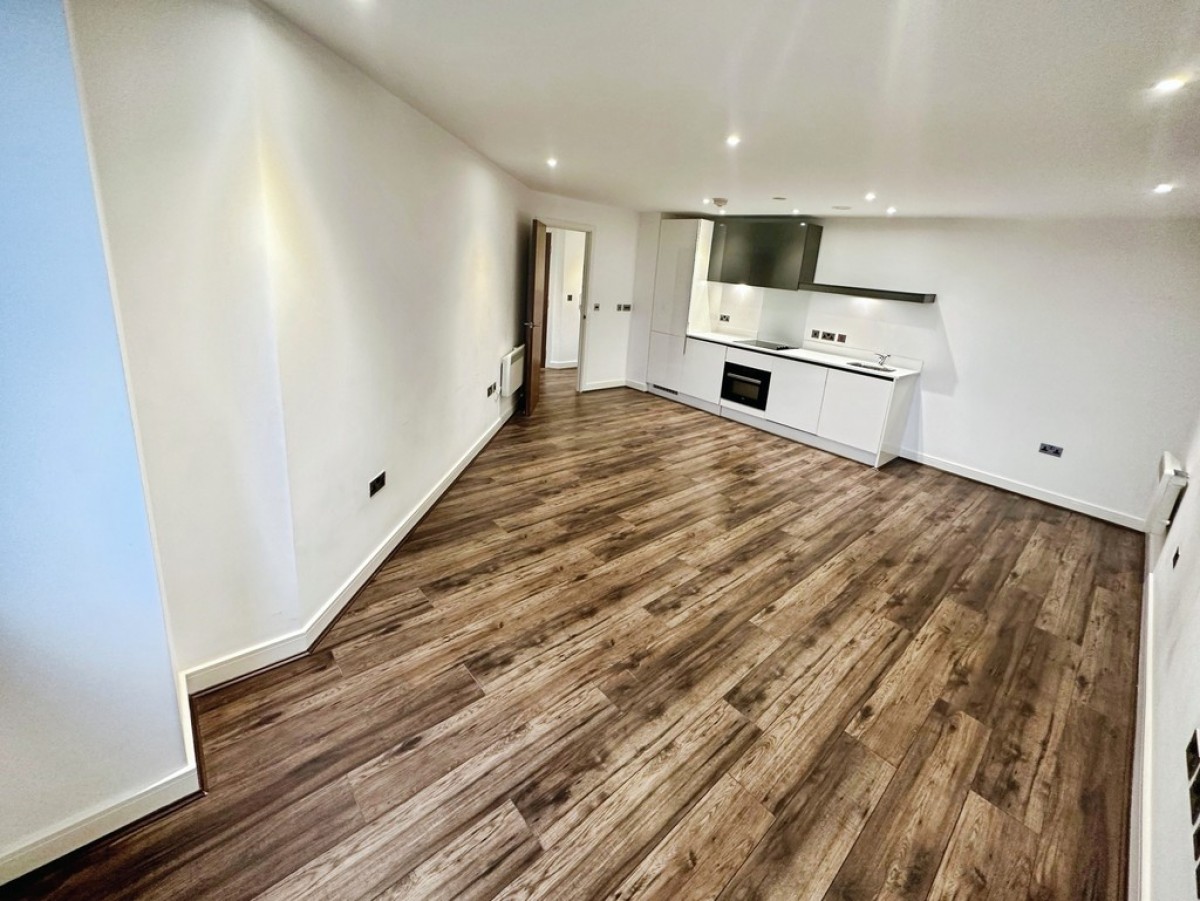 Churchill Place, Town Centre