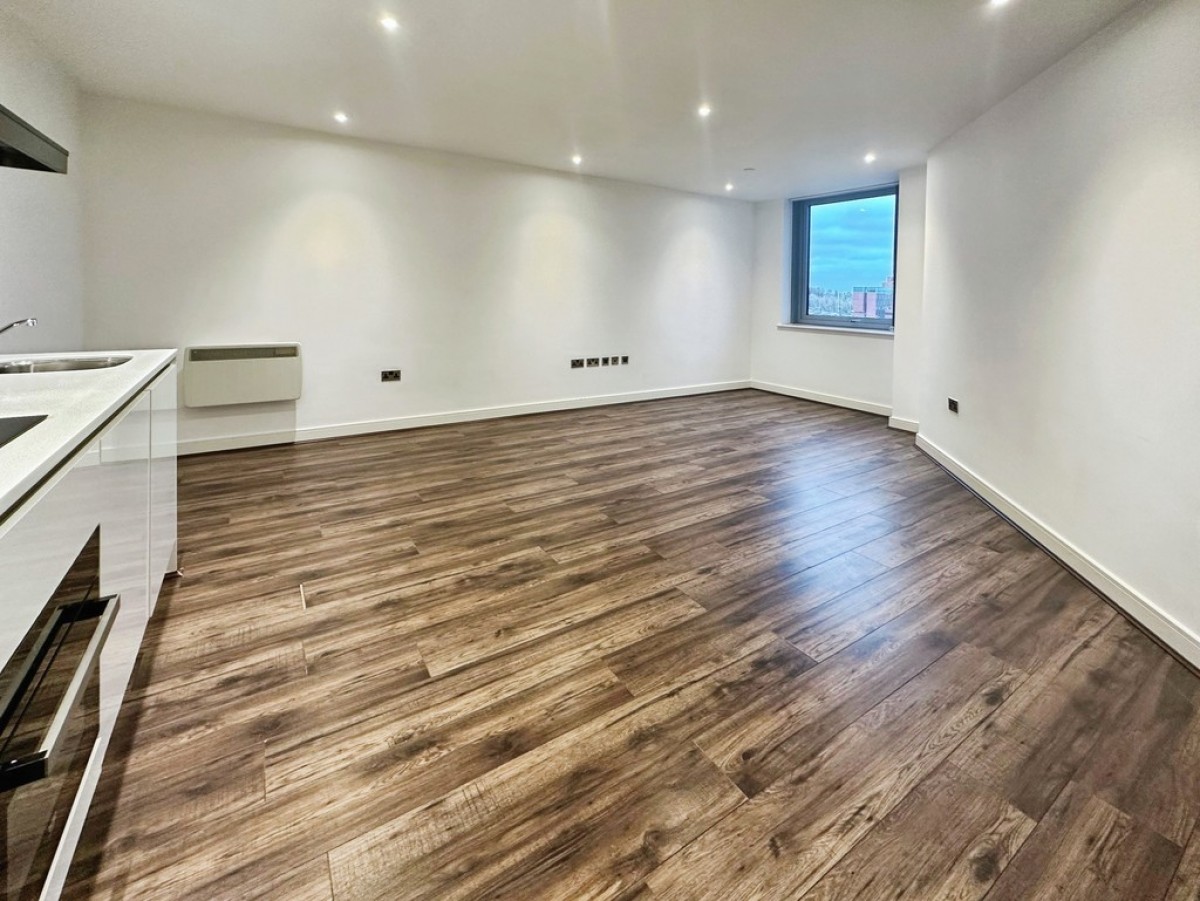 Churchill Place, Town Centre