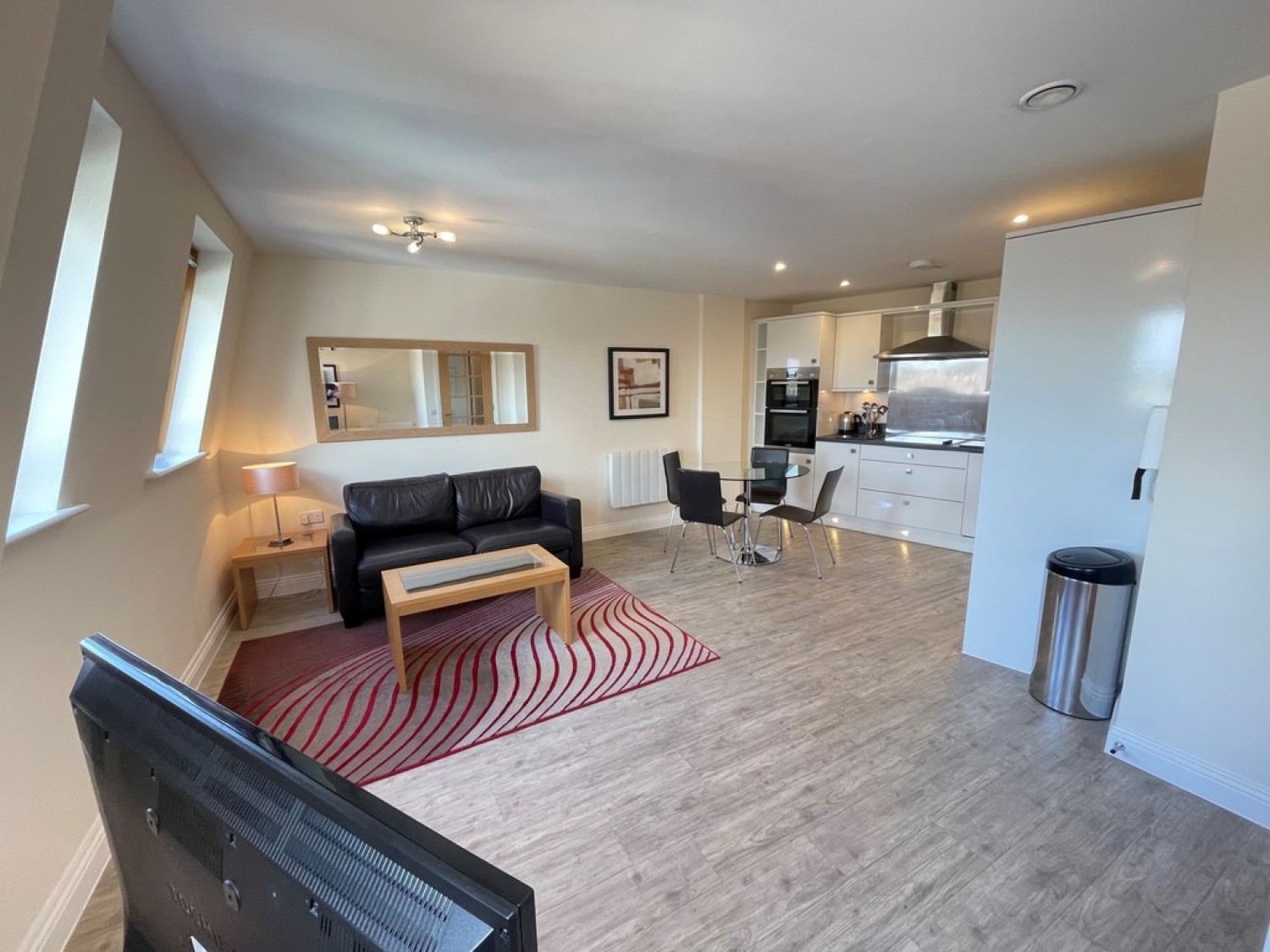 1 bedroom Flat for Letting Central Point