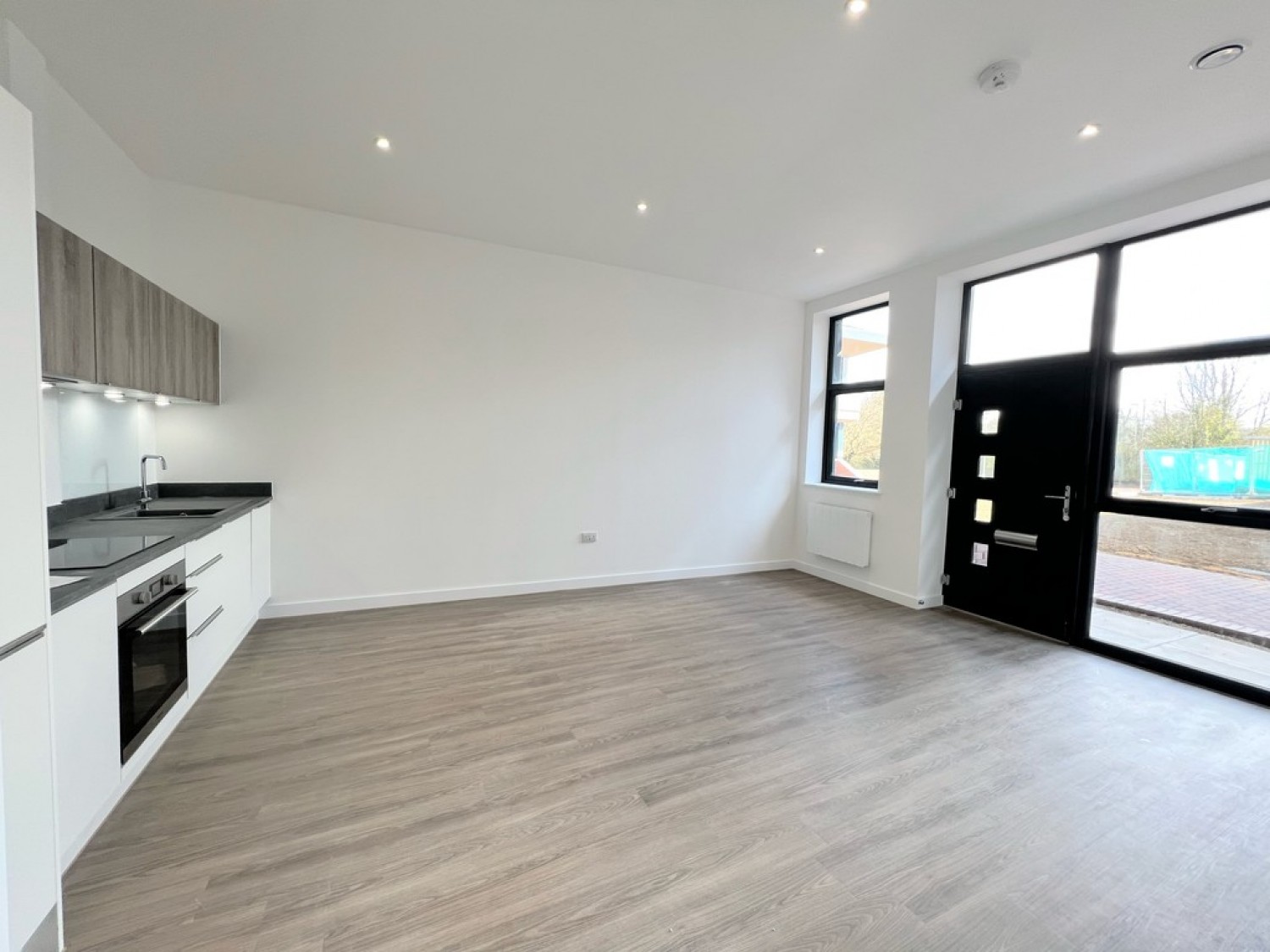 1 bedroom Flat for Letting Ashwood Park, Ashwood Way
