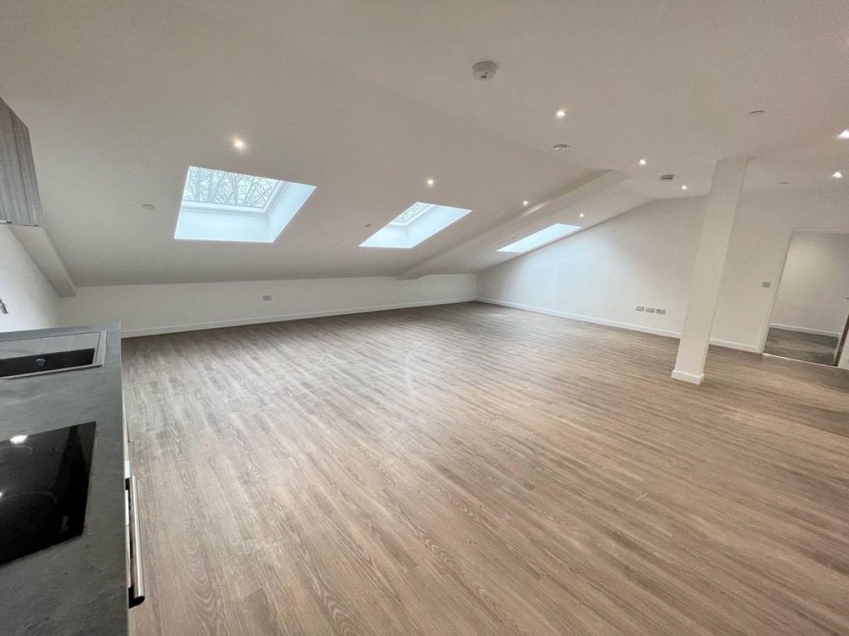 Ashwood Park, Ashwood Way