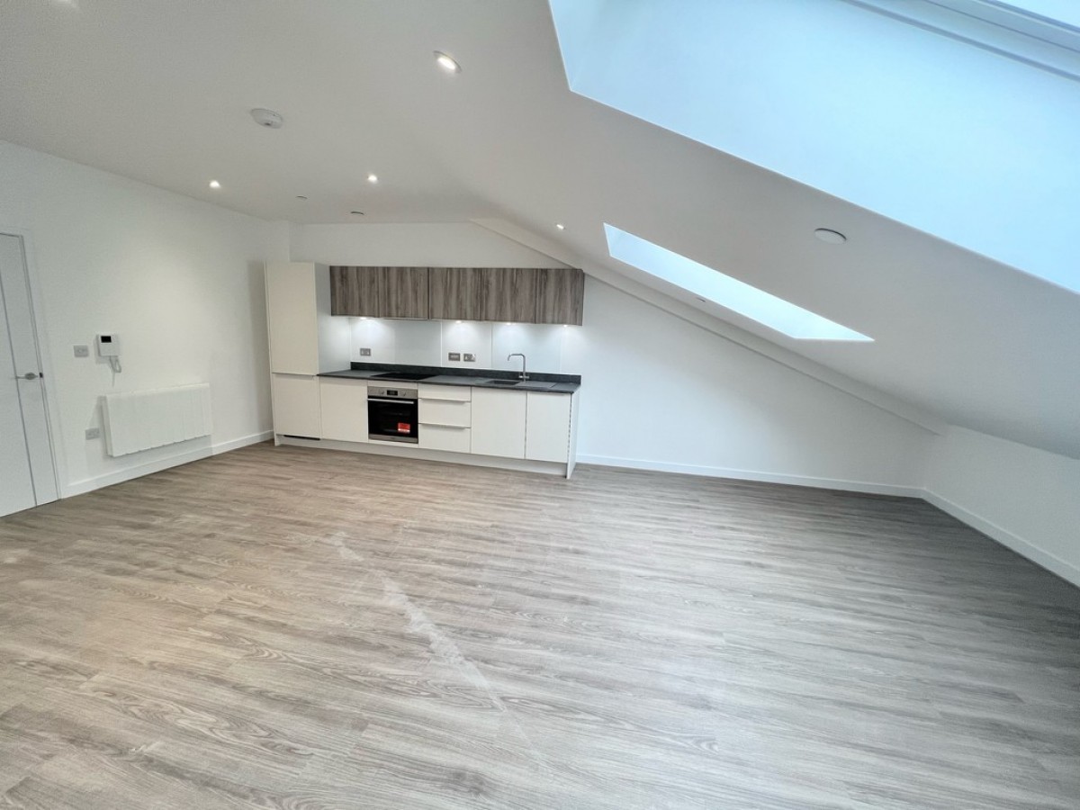 Ashwood Park, Ashwood Way