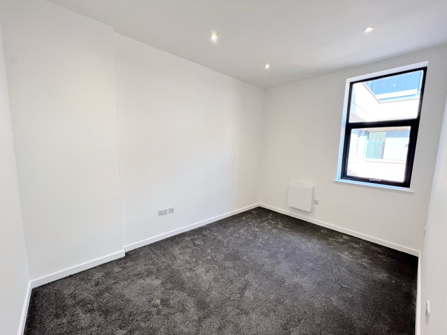 2 bedroom Flat for Letting Meadow House, Ashwood Way