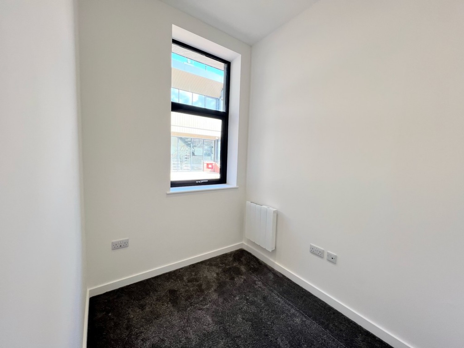 2 bedroom Flat for Letting Meadow House, Ashwood Way