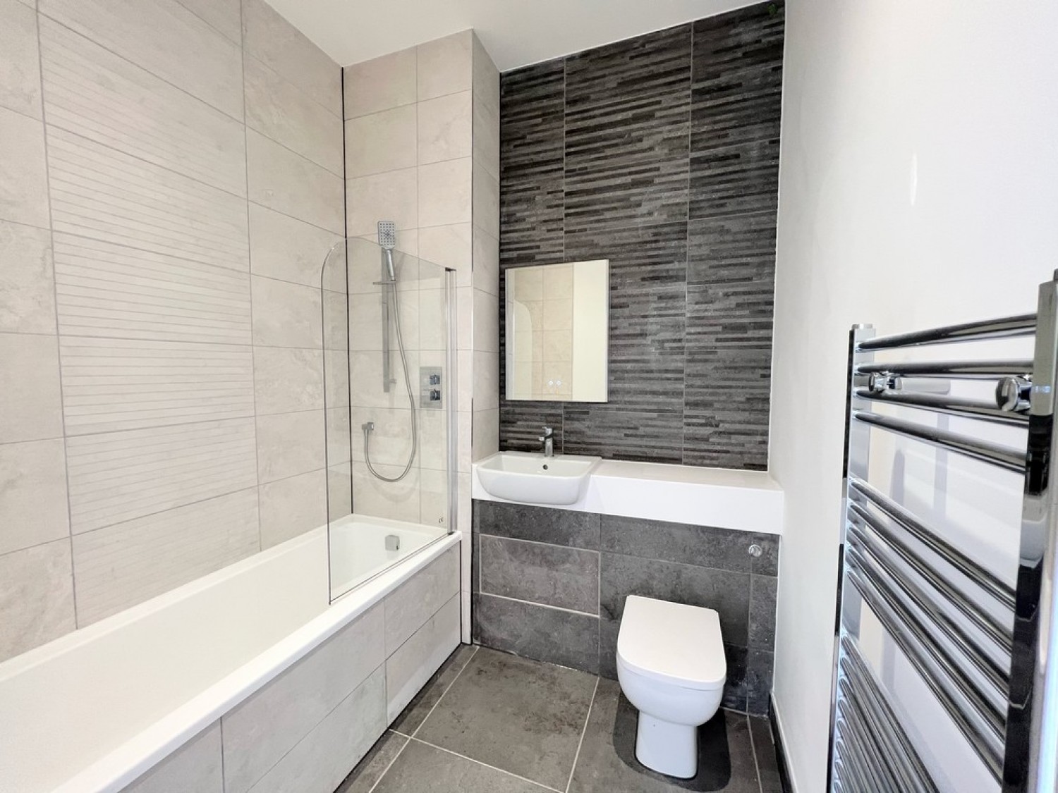 2 bedroom Flat for Letting Meadow House, Ashwood Way