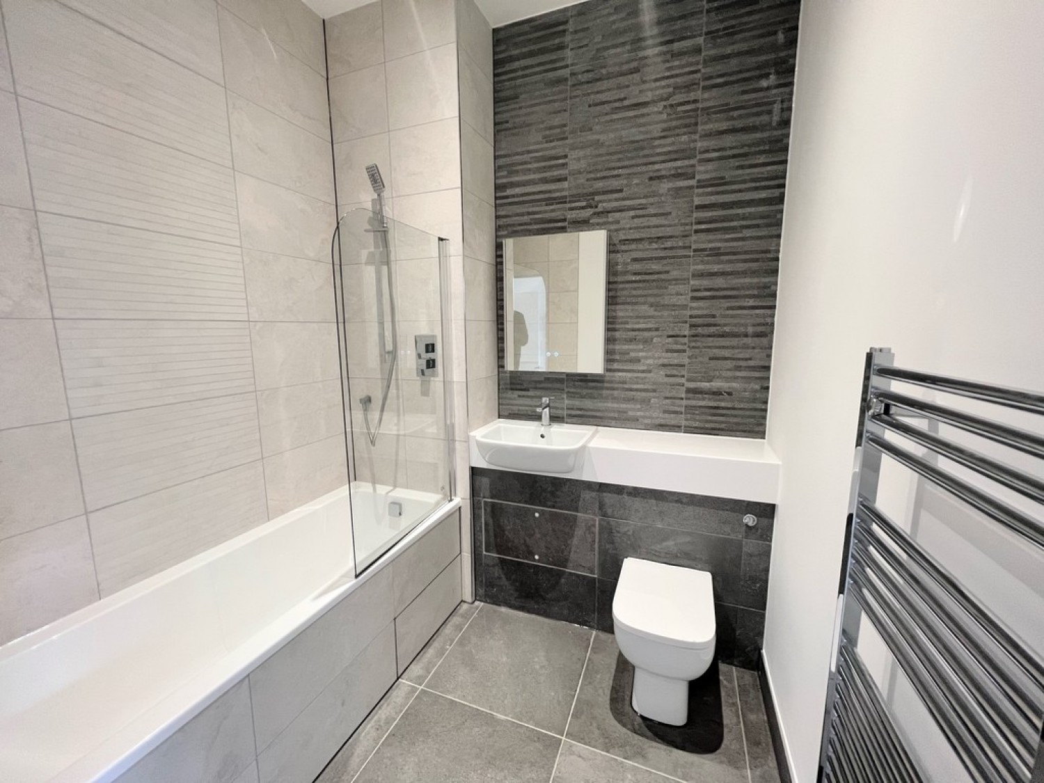 Ashwood Park, Ashwood Way