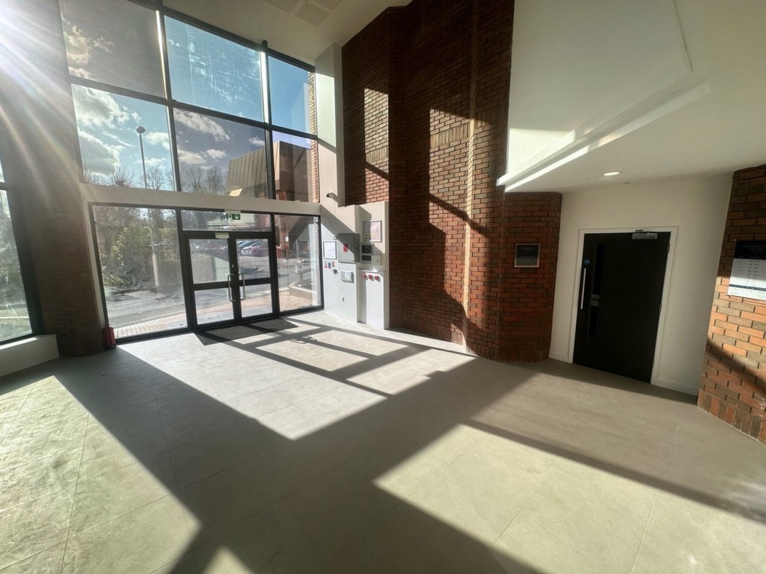 1 bedroom Flat for Letting Normandy House, Alencon Link