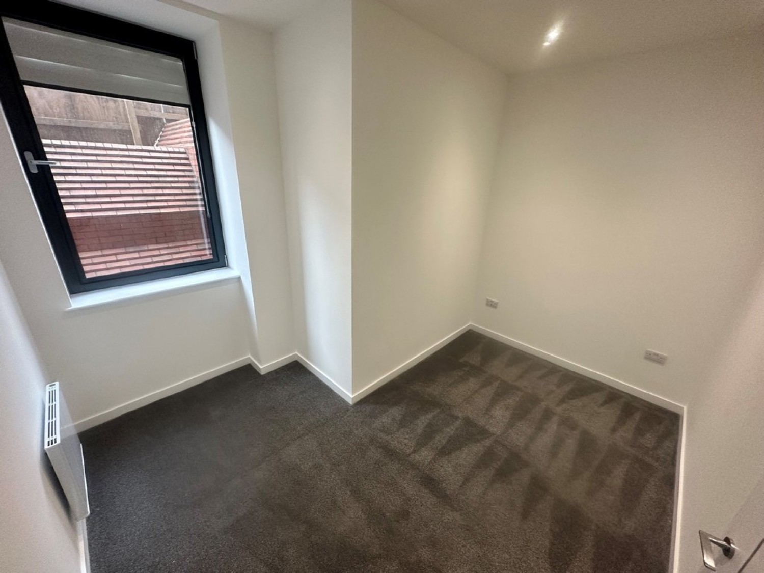 1 bedroom Flat for Letting Normandy House, Alencon Link