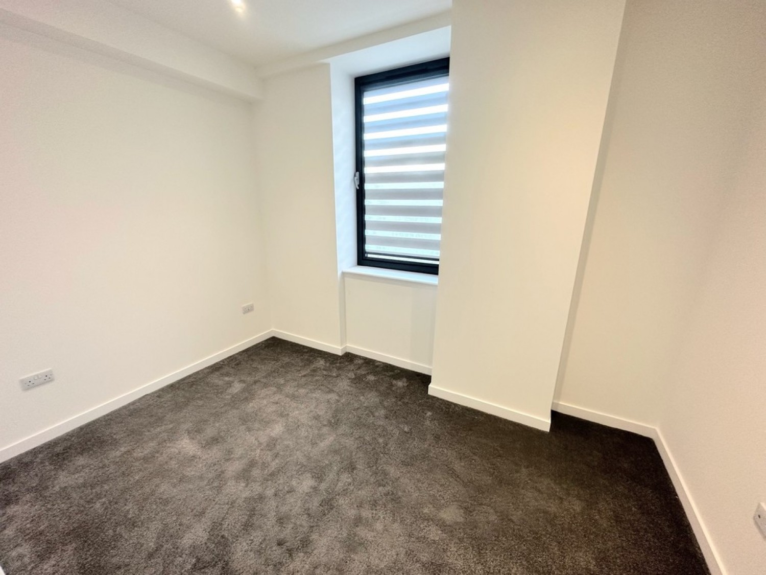 2 bedroom Flat for Letting Normandy House, Alencon Link