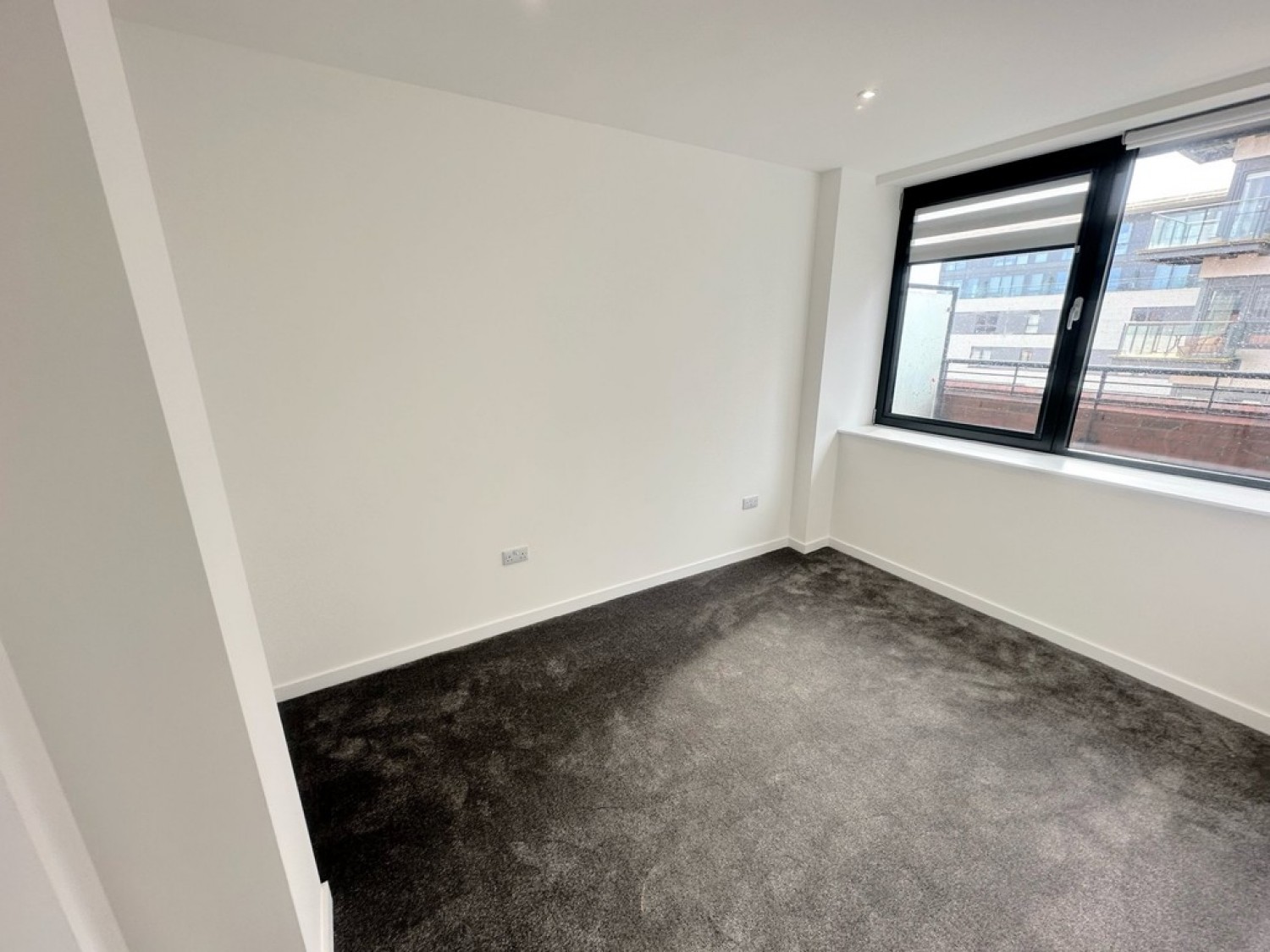 2 bedroom Flat for Letting Normandy House, Alencon Link